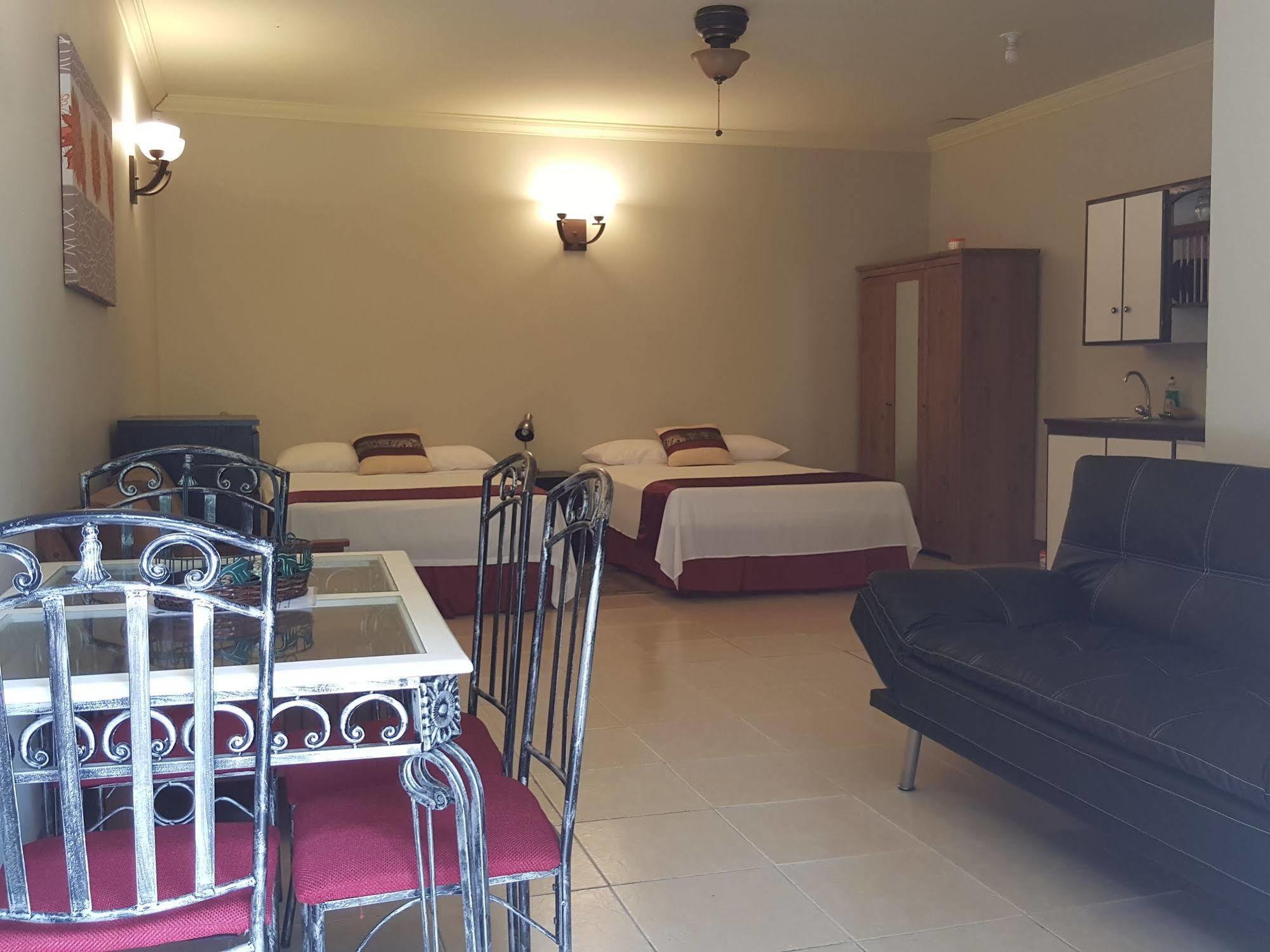 Port of Spain Savannah Maison Guest House المظهر الخارجي الصورة
