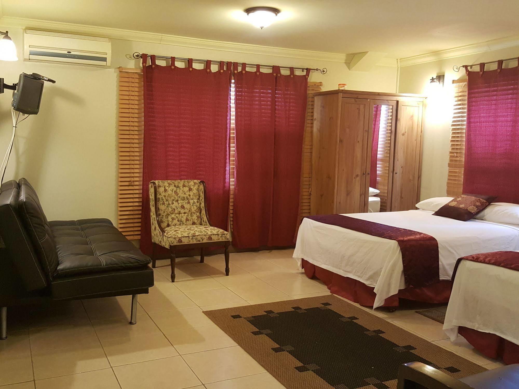 Port of Spain Savannah Maison Guest House المظهر الخارجي الصورة